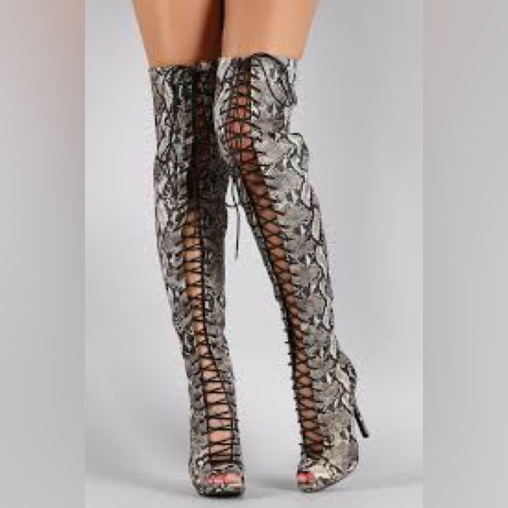 Chase + Chloe Snakeskin  print Thigh High heeled peep toe Boots women’s size 10